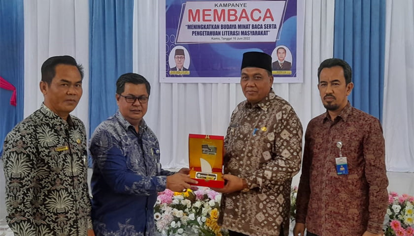 bupati aceh singkil