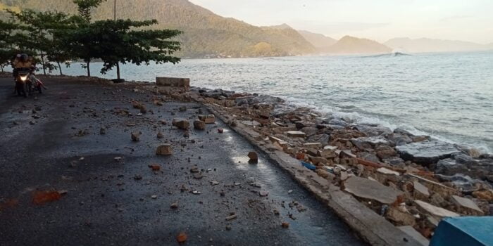 LSM Minta Pemerintah Membangun Tanggul di Kawasan Objek Wisata Kota Tapaktuan