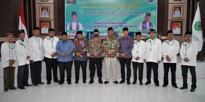 Buka Seminar Eksistensi MUI Langkat, Syah Afandin Harapkan Persatuan Umat