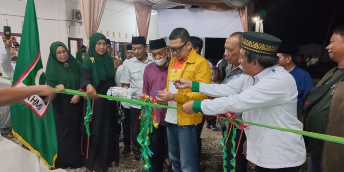 Ketua DPR RI Komisi II Resmikan Mushola Sekretariat Al-Akbar MD Kahmi Asahan