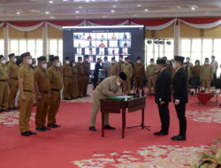 Gubsu Lantik 123 Pejabat Administrator dan Pengawas