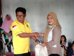 Miswar Hasibuan Bagikan Sembako untuk Masyarakat Terdampak BBM