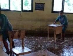 SMPN 3 Meukek Aceh Selatan Terendam Lumpur Sisa Banjir