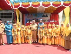 Tim PTP2W-KSS Provsu Salut dengan Warga Desa Batang Parsuluman