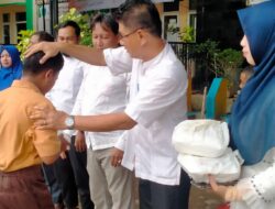 HUT ke 43 SMPN I Blangpidie, Dewan Guru Beri Santunan Anak Yatim