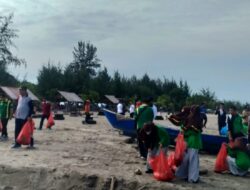Pemkab Abdya Gelar Aksi Bersih Sampah di Pantai Ujung Serangga