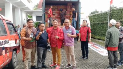 Bantu Korban Gempa di Taput, PDI Perjuangan Sumut Serahkan 11 Ton Sembako