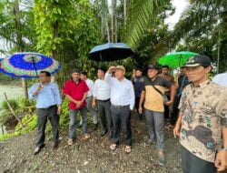 Pj Bupati Tinjau Erosi di Alue Beuriyeun yang  Mengancam Warga