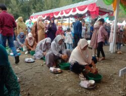 Kluet Utara Juara Pertama Lomba Kukur Kelapa  Kecamatan