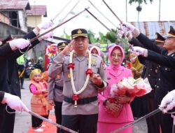 Masuk Polres, AKBP Muhammadun Disambut Pedang Pora dan Tarian