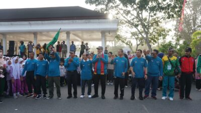 PJ Walikota Langsa Jalan Sehat Berbaur Bersama Umat Beragama