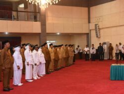 Bupati Dolly Lantik 94 Pejabat Tapsel, Ini Pesannya