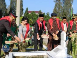 Hari Jadi Karo ke 77, Bupati dan Forkominda Ziarahi Makam Pejuang
