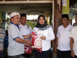 Wabup Madina Serahkan Bantuan Korban Kebakaran Panyabungan I