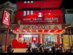 Spesial Ramadan, King Fried Chicken Diserbu Pengunjung Bukber