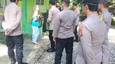 Kapolres Aceh Selatan Salurkan Bantuan Untuk Masyarakat Kurang Mampu