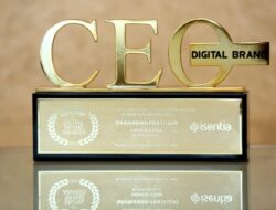 Dirut PLN Dianugerahi The Most Reputable CEO in Digital Platform