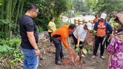 Pelihara Lingkungan, Camat se Karo Gelar Gotroy Rutin