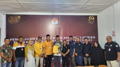 Partai HANURA Aceh Selatan Daftarkan Bacaleg ke Kantor KIP