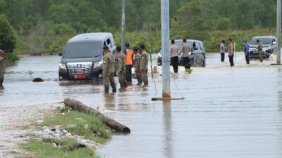 Pj Gubernur Terobos Banjir Tinjau Infrastruktur Singkil – Trumon