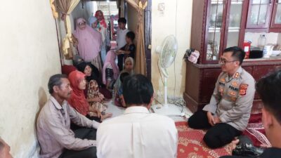 Kapolres Aceh Selatan Kunjungi Rumah Korban Pembunuhan di Kluet Utara