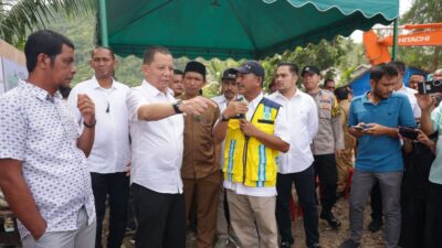 Pj Gubernur Aceh Minta Proyek Tanggul Laut Gungker Dikerjakan dengan Baik