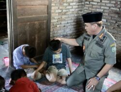 Bupati Madina Kunjungi Keluarga Pengidap Katarak