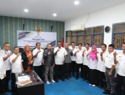 Presentasi Monev di KI Sumut, Kadisperindag dan ESDM Bawa Seluruh ‘ Pasukan’