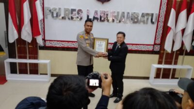 Kapolres Labuhanbatu Terima Penghargaan dari Lemkapi