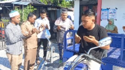 Geuchik Gampong Alue Pineung Peusejuk Betor Pengangkut Sampah