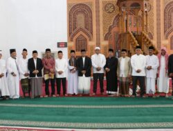 Pj Walikota Langsa Shalat Idul Adha di Masjid Darul Fallah