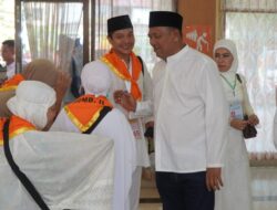 Plt Bupati Langkat Ingatkan CJH Jaga Kesehatan