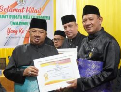 Syah Afandin Terima Penghargaan PB MABMI Atas Pengabdian 20 Tahun