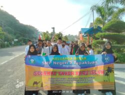 Peringati Tahun Baru Islam, Keluarga Besar SMPN 2 Tapaktuan Gelar Pawai