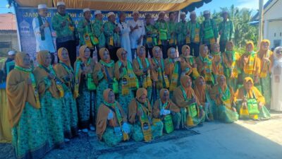 Travel Aulya Jaya Lestari Berangkatkan 34 Jemaah Umroh