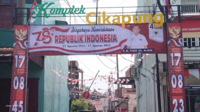 Sambut HUT Kemerdekaan RI ke-78, Anggota Fraksi Partai Golkar DPRD Binjai Bangun Gapura di Komplek Perumahan Cikapung