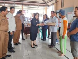 75.000 Kg Benih Jagung Bantuan Kementan RI Diserahkan Bupati Karo Kepada Petani