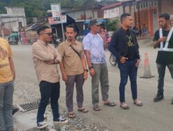 Tinjau Jalan Blangpidie – Cot Manee, Safaruddin Minta Rekanan Kerja Sesuai Spek
