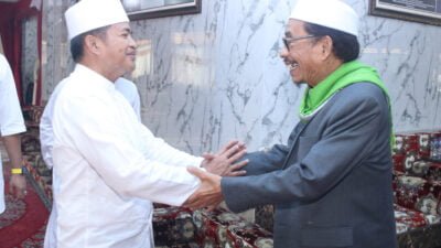 Pj Gubsu Kunjungi Kediaman Syekh Ali Akbar Marbun