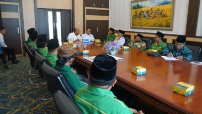 NU Langkat Anugerahi Syah Afandin Sebagai Tokoh Inspiratif