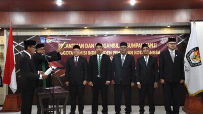 Pj. Walikota Lantik 5 Komisioner KIP Kota Langsa