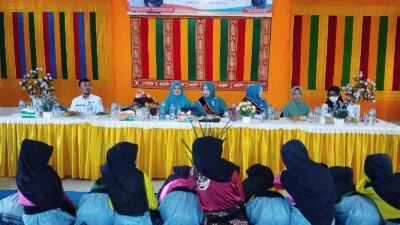 Pj. Ketua TP-PKK Aceh Selatan Saweu Gampong di Kecamatan Sawang