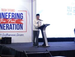 Anggota Kompolnas Muhammad Dawam Hadiri Wisuda STMIK- AMIK Bandung ke 31