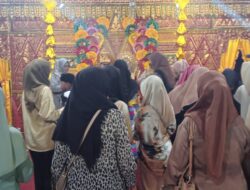 Pelaminan Tiga Suku di Anjungan Aceh Selatan PKA-8 Diserbu Pengujung