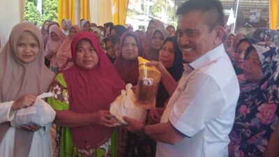 Jalin Silahturahmi, Caleg DPR RI Abdul Hafil Fuddin Gelar Bazar Murah