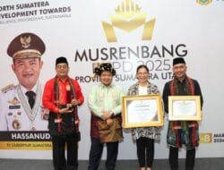 Pemkab Tapsel Terima 2 Penghargaan dari Pj Gubernur Sumut