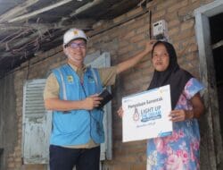 Bulan Penuh Berkah, PLN UID Sumatera Utara Lakukan Penyalaan Serentak 244 Masyarakat Kurang Mampu Melalui Program Light Up The Dream