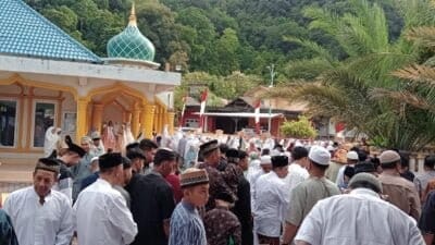 Shalat Idul Fitri 1445 H, Masjid Al Makmur Lhok Keutapang Tapaktuan Membludak