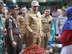 Jelang Idul Fitri, Pj. Bupati Langkat Sidak Pasar, Bulog dan SPBU