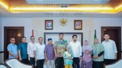 Juara Hafiz Indonesia 2024, Bobby Hadiahkan Umroh Ibu dan Kedua Adik Gibran